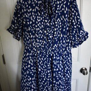 💙 Shein Blue & White Patterned Dress 💙